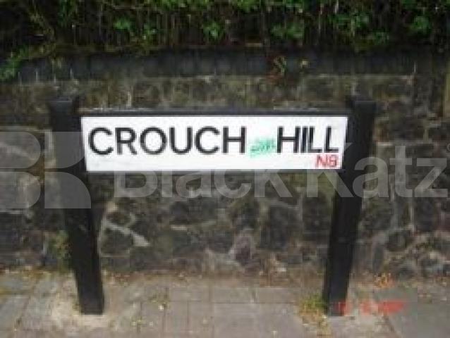 			2 Bedroom, 1 bath, 1 reception Terraced House			 Crouch Hill, CROUCH END N8